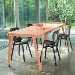 Lloyd Eettafel Indoor