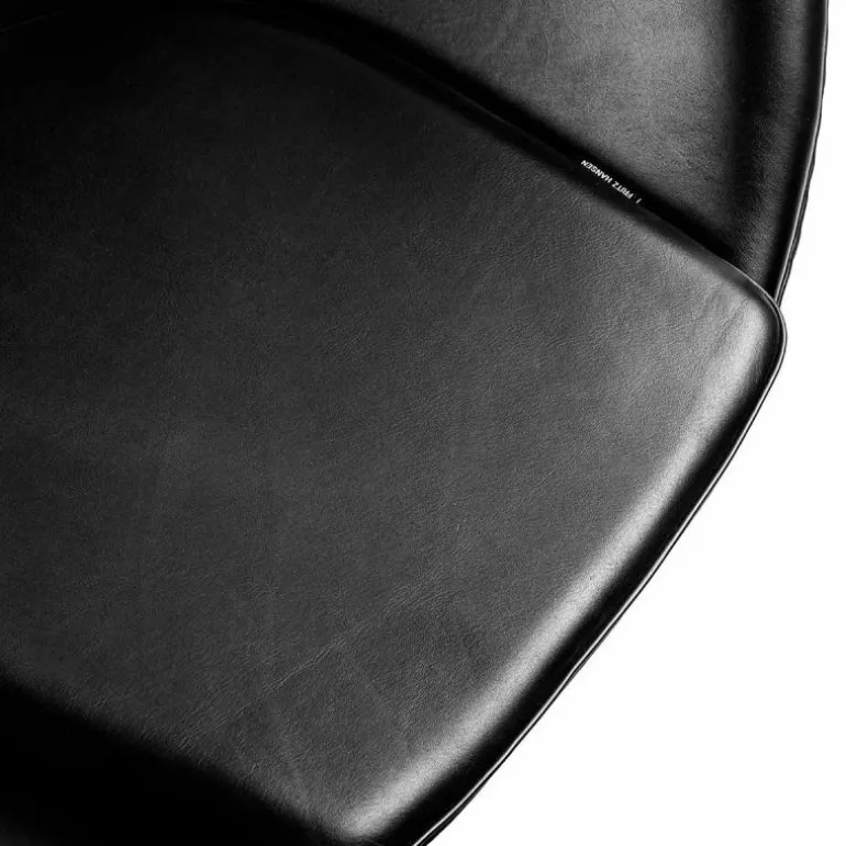 MisterDesign Limited Edition Egg Chair