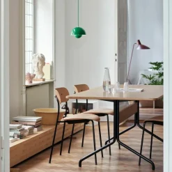 Pavilion AV24 Eettafel