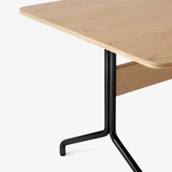 Pavilion AV19 Eettafel