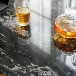 Saarinen Tulip Eettafel Met Zwart Onderstel - Rond