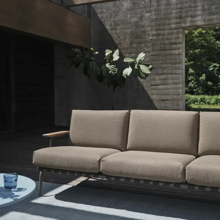 Settle Outdoor Sofa