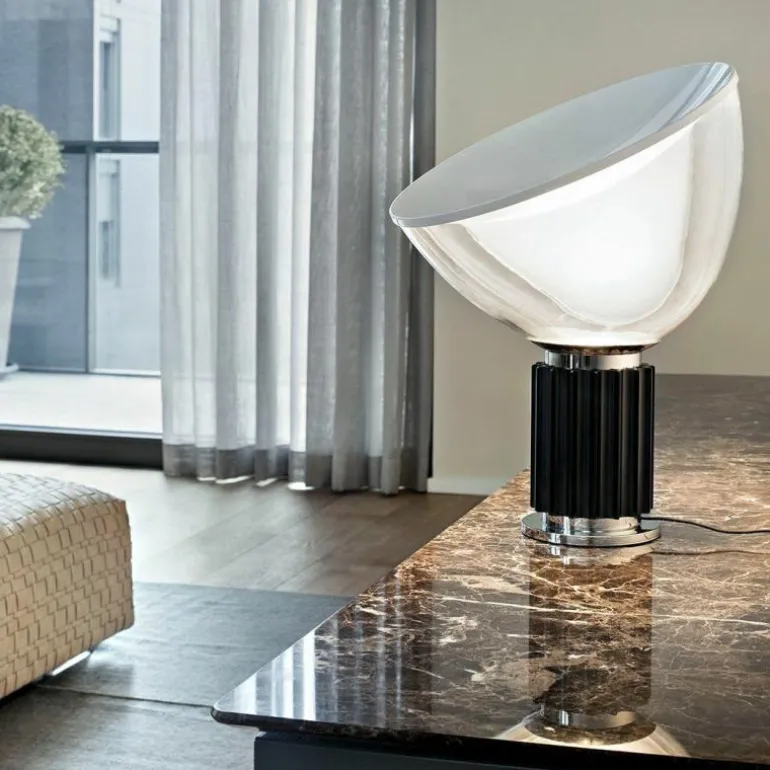 Taccia Tafellamp (PMMA)