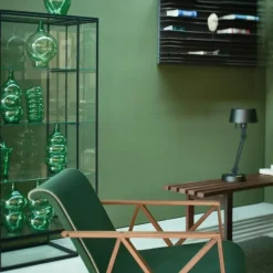 Tangled Showcase Vitrine