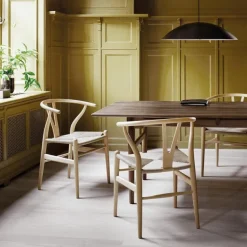 Wishbone Stoel CH24 Beuken