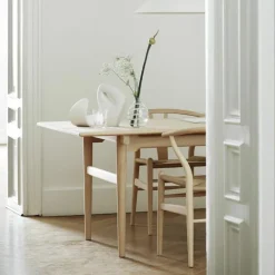 Wishbone Stoel CH24 Beuken