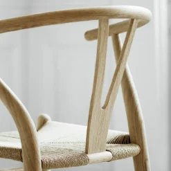 Wishbone Stoel CH24 Eiken
